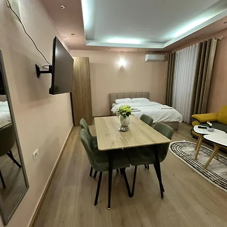 Apartamento Adora Tirana