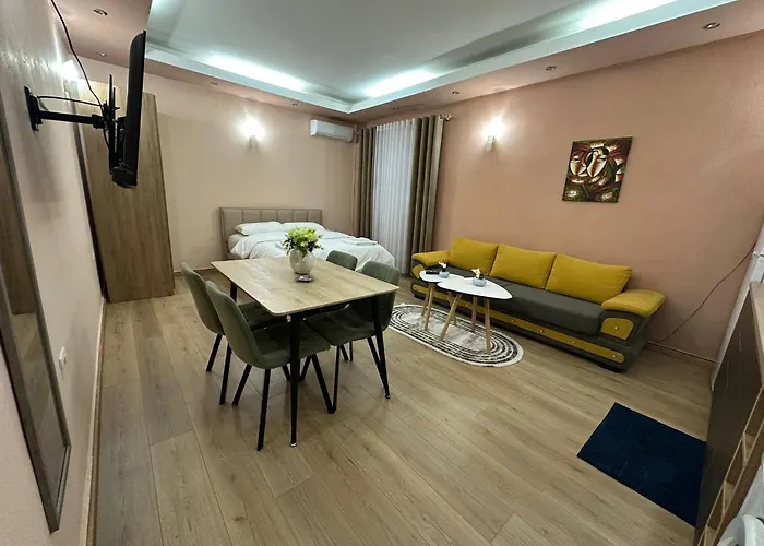 Apartament Adora *